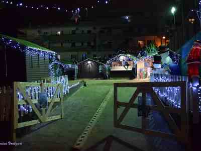Το Χριστουγεννιάτικο χωριό μέσα από την μάτια της Ασημίνας!